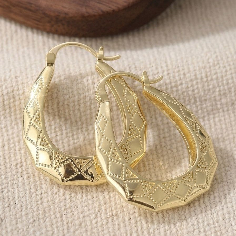 Veyra Geometric Oval Hoop Earrings – Bohemian Women's Earrings
