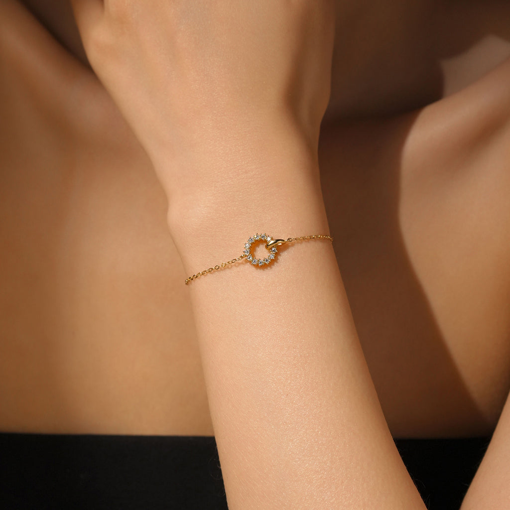 Veyra Verschlungenes Zirkonia Armband – 925 Silber