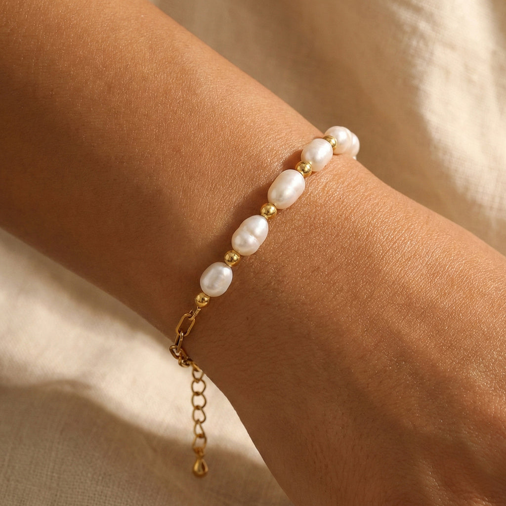 Veyra Süßwasser-Perlen Armband – Handgefertigt für Damen
