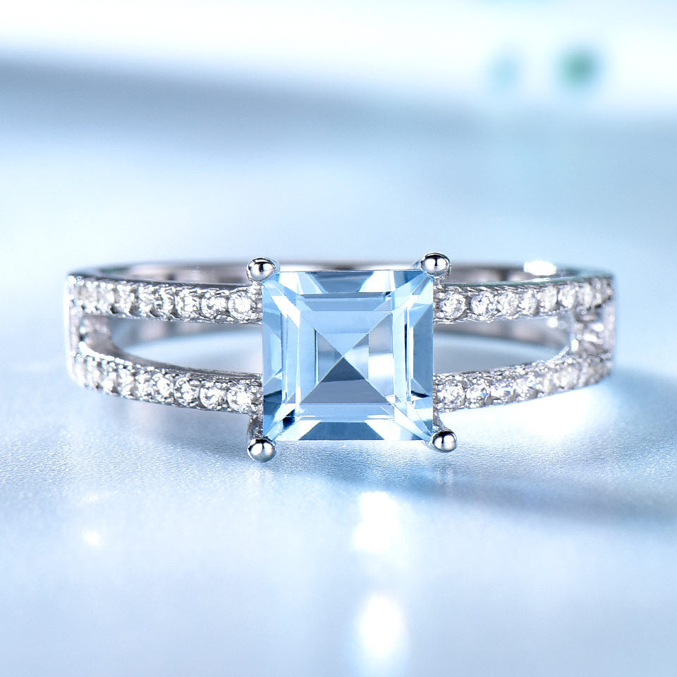 Veyra Sky Blue Topaz Ring - 925 Sterling Silver