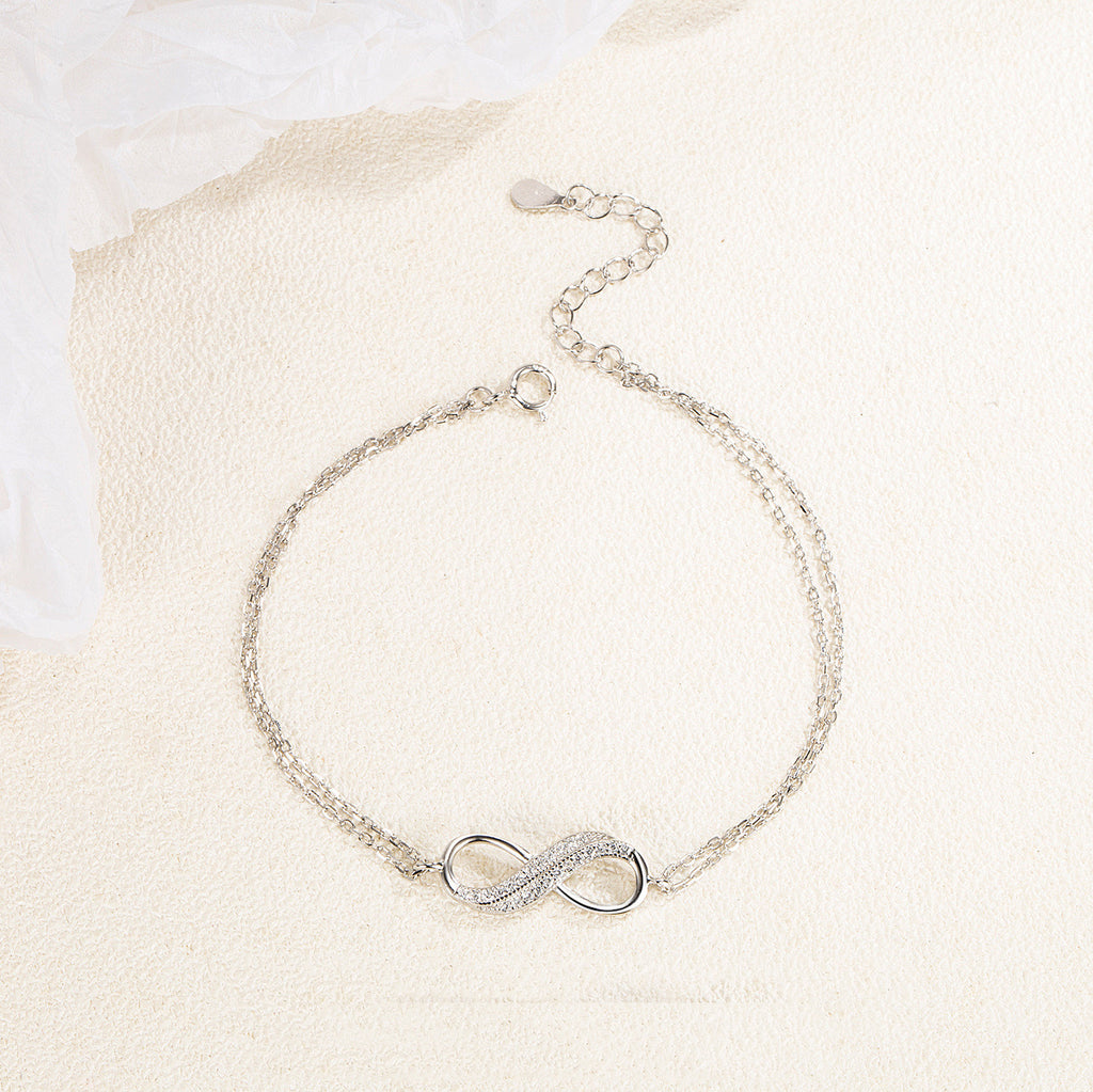 Veyra Bracelet Number 8 – Silver with Zirconia